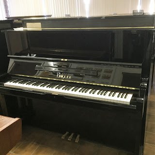 Yamaha UX1 Upright Piano